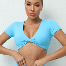 Синяя спортивная майка с бюстгальтером